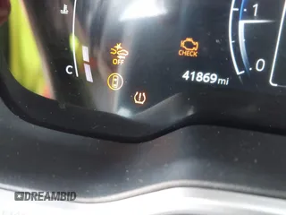 2023 Toyota Corolla Cross XLE z VIN 7MUDAABG1PV075110, wystawiony jako IAAI lot #42802303 z przebiegiem 41 869 mil mil oraz . Historia ofert i sprzedaży dostępna na DreamBid. Obrazek 15.