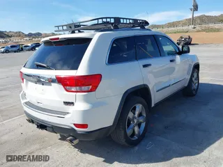 2012 Jeep Grand Cherokee Overland with VIN 1C4RJFCT0CC178071, listed as a IAAI auction lot 41825102 with 125,891 mi miles. Bid and sale history available at carsss.com. Image 4.