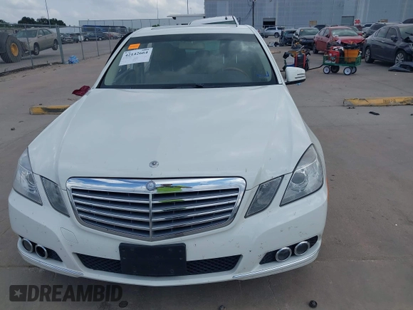 2010 Mercedes-Benz E 350 Luxury with VIN WDDHF5GB7AA167060, listed as a IAAI auction lot 42142664 with 118,651 mi miles and . Bid and sale history available at DreamBid. Image 13.