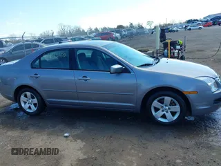 2007 Ford Fusion SE with VIN 3FAHP01197R170279, listed as a IAAI auction lot 41895160 with 256,243 mi miles. Bid and sale history available at carsss.com. Image 13.