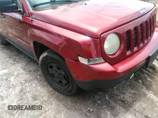 2014 Jeep Patriot Sport z VIN 1C4NJPBB0ED671081, wystawiony jako IAAI lot #42331803 z przebiegiem 130 771 mil mil oraz . Historia ofert i sprzedaży dostępna na DreamBid. Obrazek 6.
