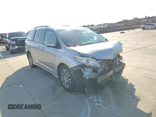 2019 Toyota Sienna XLE Auto Access Seat with VIN 5TDYZ3DC4KS993338, listed as a Copart auction lot 44029395 with 71,430 mi miles and Salvage Title. Bid and sale history available at carsss.com. Image 14.