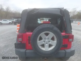 2008 Jeep Wrangler Unlimited X with VIN 1J8GA39128L562347, listed as a IAAI auction lot 41912669 with 106,040 mi miles. Bid and sale history available at carsss.com. Image 17.