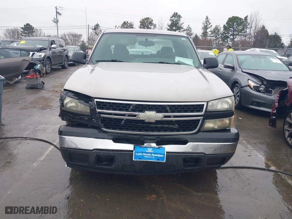 2006 Chevrolet Silverado 1500 LS with VIN 1GCEC19X96Z271646, listed as a IAAI auction lot 41412231 with 213,065 mi miles. Bid and sale history available at carsss.com. Image 12.