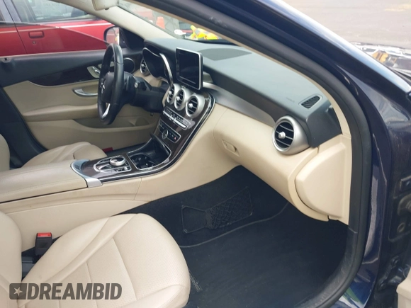 2018 Mercedes-Benz C 300 with VIN 55SWF4JB8JU279005, listed as a IAAI auction lot 42367697 with 197,782 mi miles and . Bid and sale history available at DreamBid. Image 5.
