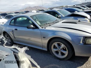 2001 Ford Mustang GT Deluxe with VIN 1FAFP42X31F112559, listed as a Copart auction lot 43090425 with 1,689,994 mi miles and Non Repairable. Bid and sale history available at carsss.com. Image 4.