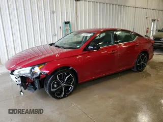 2023 Nissan Altima SR z VIN 1N4BL4CV3PN418330, wystawiony jako Copart lot #55599895 z przebiegiem 49 227 mil mil oraz Czysty tytuł • Clean title. Historia ofert i sprzedaży dostępna na DreamBid. Obrazek 1.