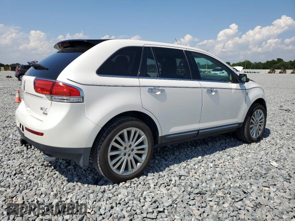 2011 Lincoln MKX z VIN 2LMDJ8JKXBBJ32276, wystawiony jako Copart lot #55921665 z przebiegiem 138 227 mil mil oraz Szkoda całkowita • Salvage title. Historia ofert i sprzedaży dostępna na DreamBid. Obrazek 3.