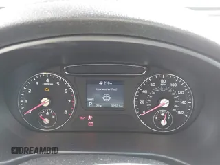 2019 Kia Sorento LX V6 with VIN 5XYPG4A53KG594088, listed as a IAAI auction lot 41249727 with 32,631 mi miles. Bid and sale history available at carsss.com. Image 7.