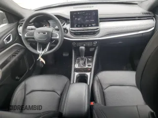 2024 Jeep Compass Latitude Lux with VIN 3C4NJDFN7RT121993, listed as a Copart auction lot 51472985 with 8,457 mi miles and Salvage title. Bid and sale history available at DreamBid. Image 8.