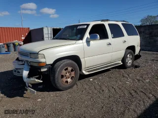 2002 Chevrolet Tahoe LT with VIN 1GNEC13Z72R277702, listed as a Copart auction lot 88243555 with 0 mi miles and Salvage Title. Bid and sale history available at carsss.com. Image 1.