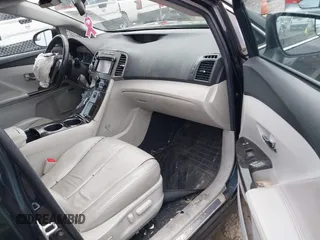 2013 Toyota Venza LE with VIN 4T3BK3BB2DU085282, listed as a IAAI auction lot 42012723 with 106,971 mi miles. Bid and sale history available at carsss.com. Image 5.