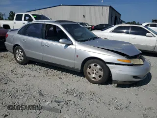 2002 Saturn LS z VIN 1G8JW54RX2Y510735, wystawiony jako Copart lot #67517484 z przebiegiem 272 600 mil mil oraz Szkody całkowita. Historia ofert i sprzedaży dostępna na DreamBid. Obrazek 4.