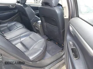 2004 Volvo S60 R with VIN YV1RH52Y342355653, listed as a IAAI auction lot 41831546 with 220,399 mi miles. Bid and sale history available at carsss.com. Image 8.