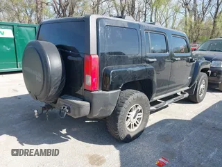 2006 Hummer H3 with VIN 5GTDN136X68197089, listed as a IAAI auction lot 41997710 with 206,160 mi miles and . Bid and sale history available at DreamBid. Image 4.