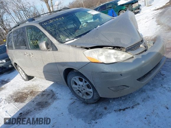 2007 Toyota Sienna XLE with VIN 5TDZK22C87S012988, listed as a IAAI auction lot 41608308 with 1 mi miles. Bid and sale history available at carsss.com. Image 1.