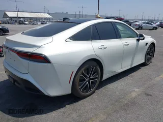 2022 Toyota Mirai XLE с VIN JTDAAAAA4NA005508, выставлен на аукционе IAAI как лот 42497748 с пробегом 29 745 миль миль и . История ставок и продаж доступна на DreamBid. Изображение 4.
