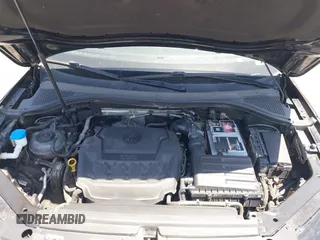 2019 Volkswagen Tiguan S с VIN 3VV1B7AX0KM027381, выставлен на аукционе IAAI как лот 42332275 с пробегом 48 632 миль миль и . История ставок и продаж доступна на DreamBid. Изображение 10.