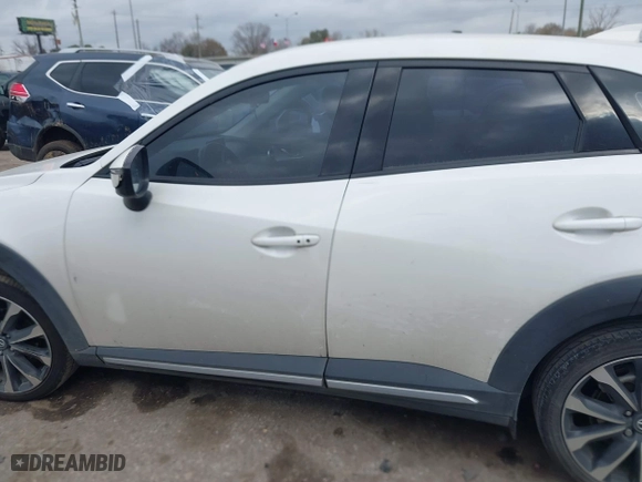2019 Mazda CX-3 Grand Touring with VIN JM1DKDD71K1445371, listed as a IAAI auction lot 41479778 with 81,518 mi miles. Bid and sale history available at carsss.com. Image 14.