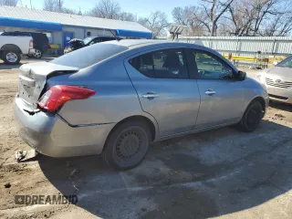 2012 Nissan Versa SV with VIN 3N1CN7AP8CL811607, listed as a Copart auction lot 45140385 with 136,413 mi miles and Salvage Title. Bid and sale history available at carsss.com. Image 3.