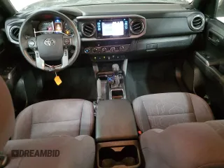 2019 Toyota Tacoma SR z VIN 3TMCZ5AN1KM285074, wystawiony jako Copart lot #53545975 z przebiegiem 53 838 mil mil oraz Szkoda całkowita • Salvage title. Historia ofert i sprzedaży dostępna na DreamBid. Obrazek 8.