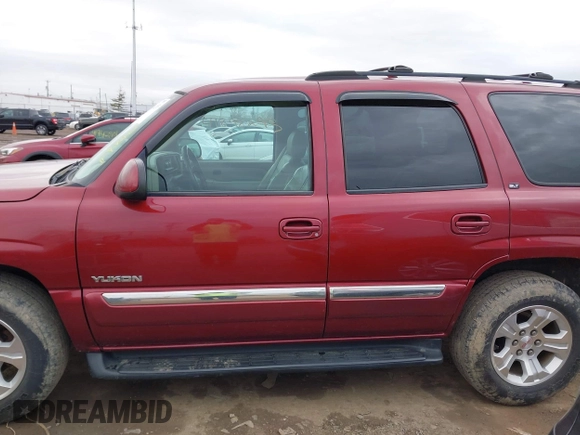 2001 GMC Yukon SLT with VIN 1GKEK13T71J198393, listed as a IAAI auction lot 41898293 with 230,055 mi miles. Bid and sale history available at carsss.com. Image 15.