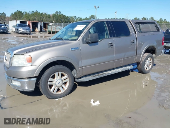 2004 Ford F-150 XLT with VIN 1FTPW12584KB15886, listed as a IAAI auction lot 41720147 with 226,881 mi miles. Bid and sale history available at carsss.com. Image 16.
