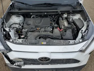 2022 Toyota RAV4 XLE with VIN 2T3P1RFV3NW264237, listed as a Copart auction lot 48542685 with 62,901 mi miles and Salvage title. Bid and sale history available at DreamBid. Image 12.