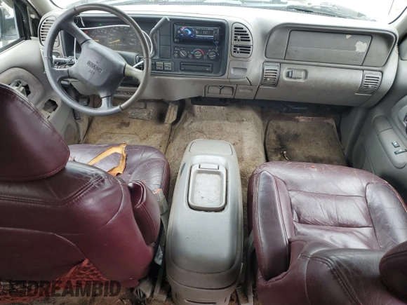 1998 GMC Yukon with VIN 1GKEK13R0WJ728697, listed as a Copart auction lot 45138855 with 283,616 mi miles and Salvage Title. Bid and sale history available at carsss.com. Image 8.