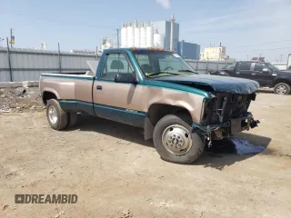 1996 Chevrolet Silverado 3500 z VIN 1GCHC34J8TE124099, wystawiony jako Copart lot #67838764 z przebiegiem 112 293 mil mil oraz Szkody całkowita. Historia ofert i sprzedaży dostępna na DreamBid. Obrazek 4.