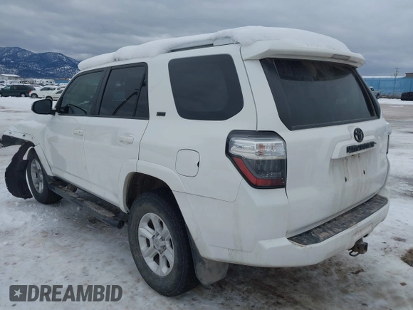 2015 Toyota 4Runner Limited with VIN JTEBU5JR4F5218442, listed as a IAAI auction lot 41250608 with Not provided miles and . Bid and sale history available at DreamBid. Image 3.