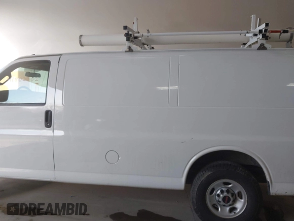 2023 GMC Savana Cargo z VIN 1GTW7AFP2P1120306, wystawiony jako IAAI lot #41802202 z przebiegiem 44 825 mil mil oraz . Historia ofert i sprzedaży dostępna na DreamBid. Obrazek 14.