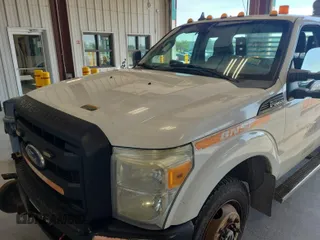2011 Ford F-250 XL with VIN 1FT7X2B63BEC07690, listed as a IAAI auction lot 42827998 with 416,255 mi miles and . Bid and sale history available at DreamBid. Image 44.