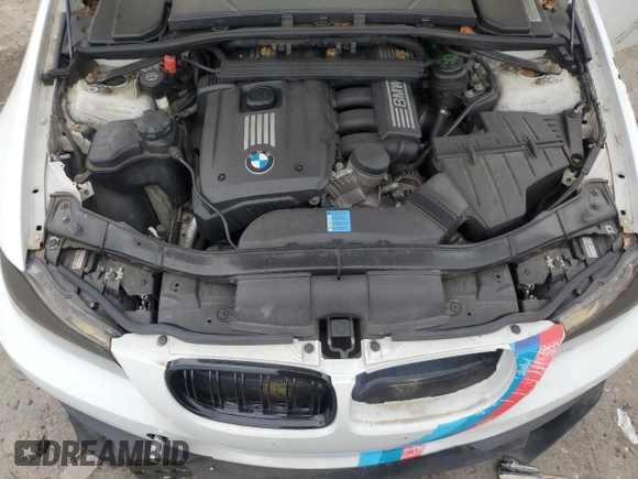 2009 BMW 3 Series 328i with VIN WBAPH77599NM31774, listed as a Copart auction lot 52669315 with 241,355 mi miles and Salvage title. Bid and sale history available at DreamBid. Image 11.