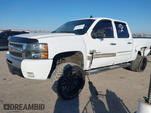 2009 Chevrolet Silverado 1500 LT with VIN 3GCEC23J89G284239, listed as a IAAI auction lot 41394941 with 341,236 mi miles. Bid and sale history available at carsss.com. Image 17.