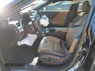 2021 Lexus ES 250 z VIN 58AD11D19MU003859, wystawiony jako Copart lot #49543395 z przebiegiem 102 968 mil mil oraz Szkoda całkowita • Salvage title. Historia ofert i sprzedaży dostępna na DreamBid. Obrazek 7.