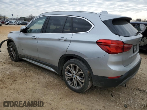 2016 BMW X1 xDrive28i z VIN WBXHT3C30GP883538, wystawiony jako Copart lot #46283315 z przebiegiem 70 696 mil mil oraz Szkoda całkowita • Salvage title. Historia ofert i sprzedaży dostępna na DreamBid. Obrazek 2.