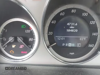 2009 Mercedes-Benz C 300 Sport z VIN WDDGF54XX9R068595, wystawiony jako IAAI lot #42362763 z przebiegiem 184 820 mil mil oraz . Historia ofert i sprzedaży dostępna na DreamBid. Obrazek 7.