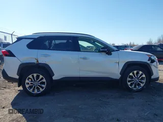 2019 Toyota RAV4 Limited with VIN JTMN1RFV1KD517037, listed as a IAAI auction lot 41844316 with 66,961 mi miles. Bid and sale history available at carsss.com. Image 14.