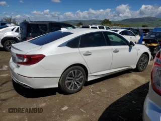 2018 Honda Accord Touring z VIN 1HGCV3F93JA011514, wystawiony jako Copart lot #51708765 z przebiegiem 101 202 mil mil oraz Szkoda całkowita • Salvage title. Historia ofert i sprzedaży dostępna na DreamBid. Obrazek 3.