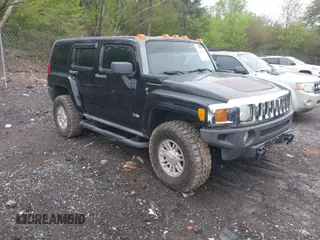 2007 Hummer H3 SUV with VIN 5GTDN13E878255967, listed as a IAAI auction lot 41845373 with 1 mi miles. Bid and sale history available at carsss.com. Image 1.