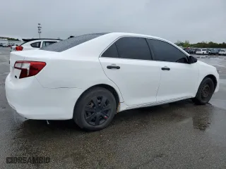 2013 Toyota Camry Hybrid LE with VIN 4T1BD1FK5DU069627, listed as a Copart auction lot 54286214 with 208,676 mi miles and Clean Title. Bid and sale history available at carsss.com. Image 3.