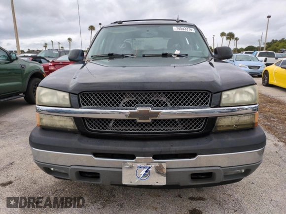 2005 Chevrolet Avalanche Z66 with VIN 3GNEC12Z35G258098, listed as a Copart auction lot 74543374 with Not Provided miles and Salvage Title. Bid and sale history available at carsss.com. Image 5.