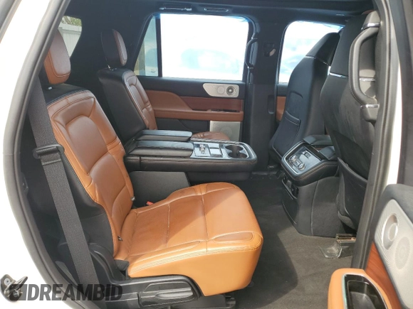 2021 Lincoln Navigator Reserve z VIN 5LMJJ2LT2MEL07612, wystawiony jako Copart lot #47704355 z przebiegiem Nie podano mil oraz Nie do naprawy • Non repairable. Historia ofert i sprzedaży dostępna na DreamBid. Obrazek 11.