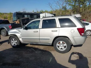 2007 Jeep Grand Cherokee Laredo with VIN 1J8GS48K17C516150, listed as a IAAI auction lot 41752720 with 176,114 mi miles. Bid and sale history available at carsss.com. Image 14.