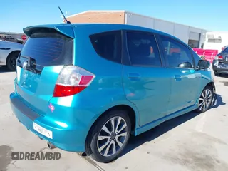 2013 Honda Fit Sport with VIN JHMGE8H56DC034820, listed as a IAAI auction lot 41737797 with 157,846 mi miles. Bid and sale history available at carsss.com. Image 4.