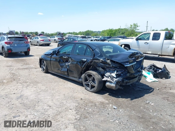 2017 Mercedes-Benz C 300 with VIN 55SWF4KB5HU233415, listed as a IAAI auction lot 42399094 with Not provided miles and . Bid and sale history available at DreamBid. Image 3.