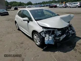 2020 Toyota Corolla Hatchback SE with VIN JTND4RBE8L3093965, listed as a Copart auction lot 66914464 with 33,584 mi miles and Salvage Title. Bid and sale history available at carsss.com. Image 11.
