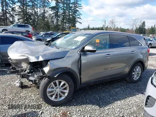 2018 Kia Sorento L with VIN 5XYPG4A33JG418543, listed as a IAAI auction lot 41745875 with 1 mi miles. Bid and sale history available at carsss.com. Image 13.