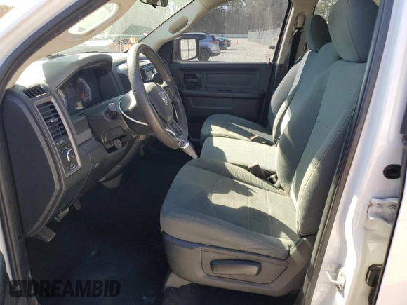 2018 Ram 1500 Tradesman z VIN 1C6RR6FG1JS211256, wystawiony jako Copart lot #49769185 z przebiegiem 171 115 mil mil oraz Szkoda całkowita • Salvage title. Historia ofert i sprzedaży dostępna na DreamBid. Obrazek 7.